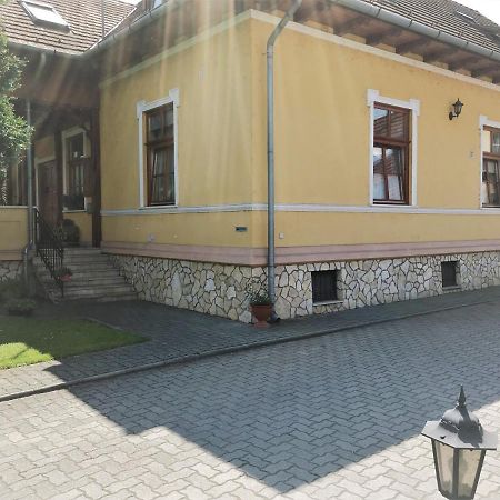Szent Istvan Fogado Hotel Nagymaros Esterno foto